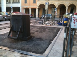 Piazza San Francesco Bologna h 8:30 del 1 novembre 2013